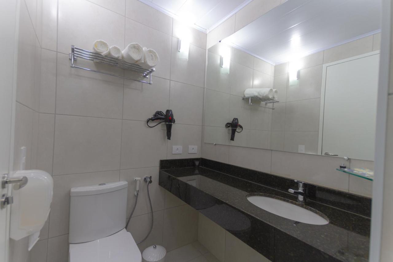 Hotel Confiance Barigui Curitiba Luaran gambar